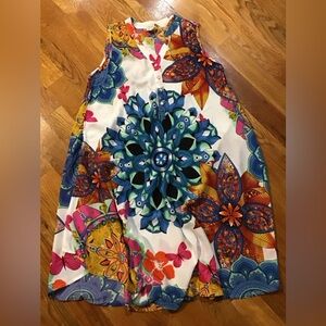 Women’s size medium seven islands New York Colorful Floral Sleeveless Dress